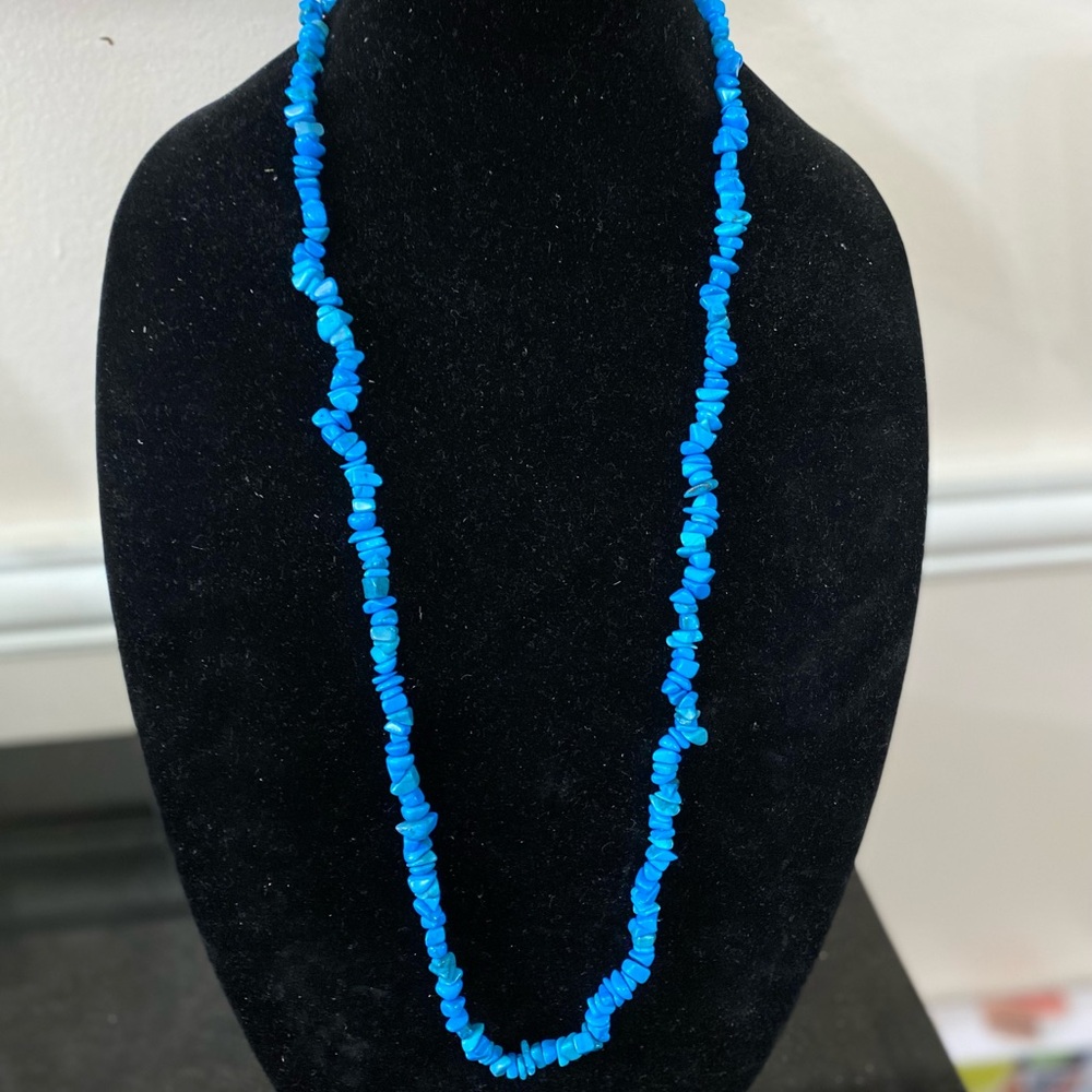 Bright Blue Chip Stone Bead Necklace